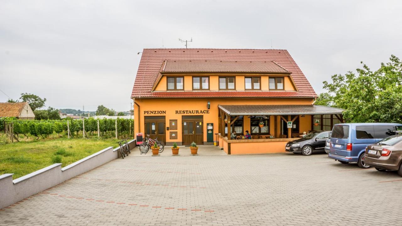 Penzion S Restauraci Na Furhaple Šakvice Kültér fotó